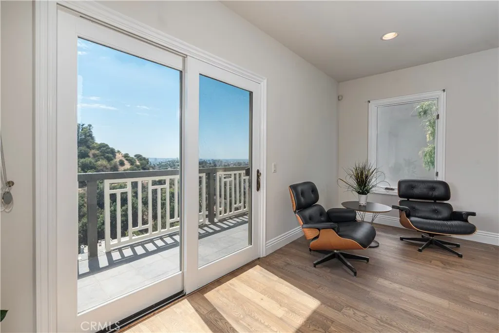 Los Angeles, California 90068, United States, 4 Bedrooms Bedrooms, ,4 BathroomsBathrooms,Residential,Active,4234