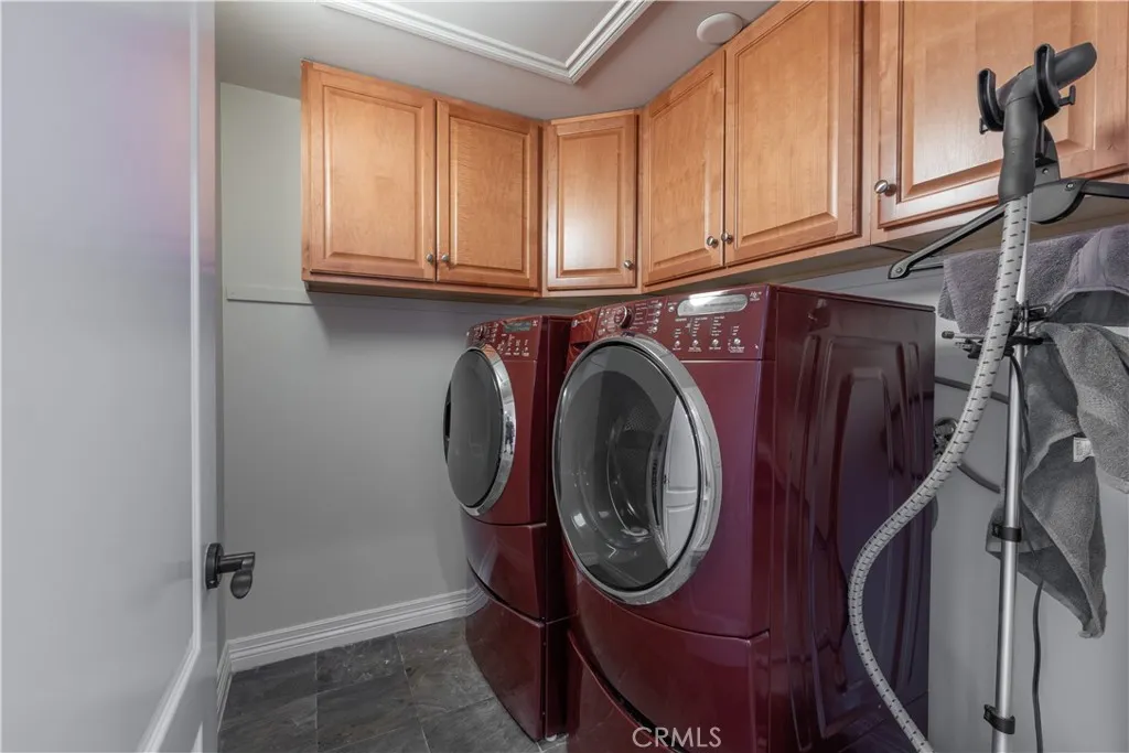 Los Angeles, California 90068, United States, 4 Bedrooms Bedrooms, ,4 BathroomsBathrooms,Residential,Active,4234