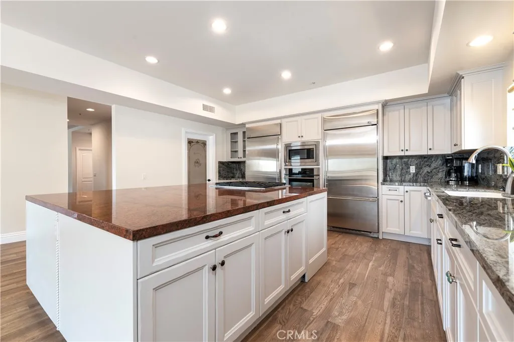 Los Angeles, California 90068, United States, 4 Bedrooms Bedrooms, ,4 BathroomsBathrooms,Residential,Active,4234