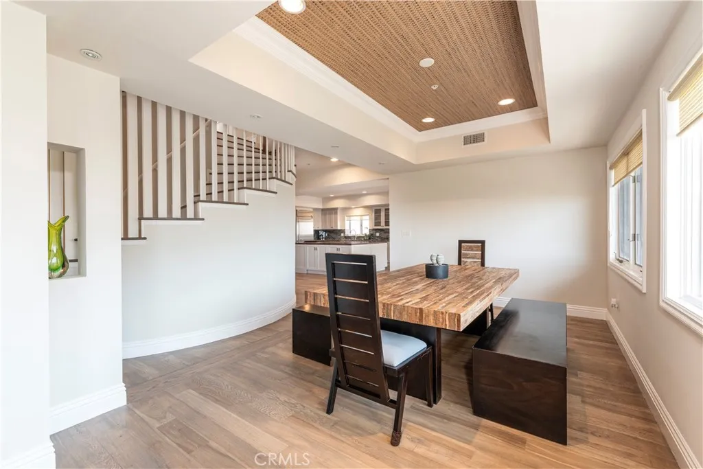 Los Angeles, California 90068, United States, 4 Bedrooms Bedrooms, ,4 BathroomsBathrooms,Residential,Active,4234