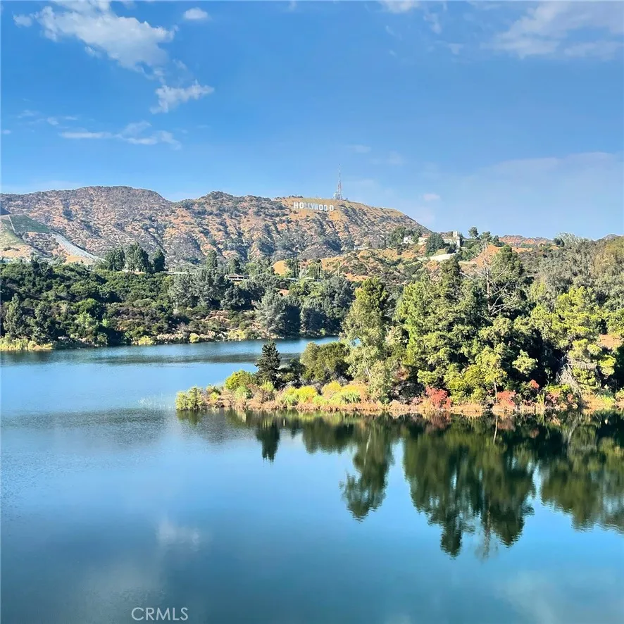 Los Angeles, California 90068, United States, 4 Bedrooms Bedrooms, ,4 BathroomsBathrooms,Residential,Active,4234