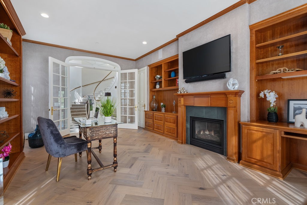 Hunt Club (HC) - Residential