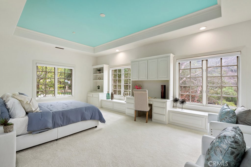 Hunt Club (HC) - Residential