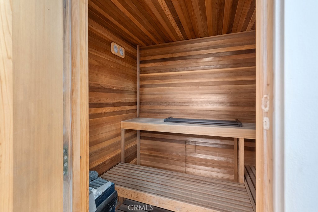 Hunt Club (HC) - Residential