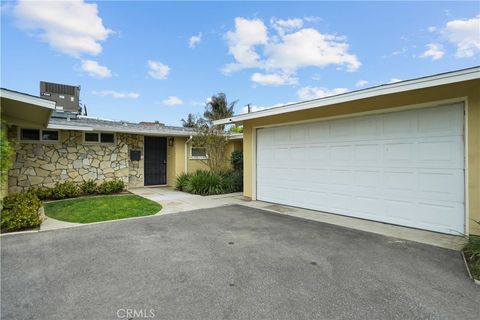 A home in Mission Hills (San Fernando)