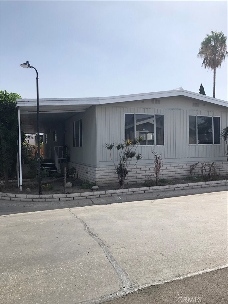 FANTASTIC Corner Lot!!!...Spacious 2 Bed 2 Bath Home!!! Large Rooms...Private Location...Nice Size Kitchen...Great Community with wonderful park amenities...Park Residency Approval Process Necessary..Need to verify 3x monthly rent ($1750) in monthly income..No less than a 550 FICO score..GREAT Family home and a wonderful price!!! HURRY...Won't last long.....CASH BUYERS ONLY..