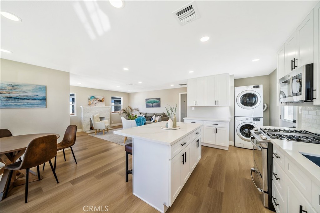 3239 W 111th Street