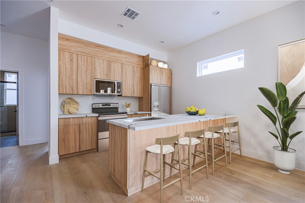 Properties 1 5663 Case Avenue