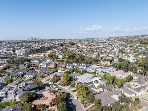 A home in Corona Del Mar