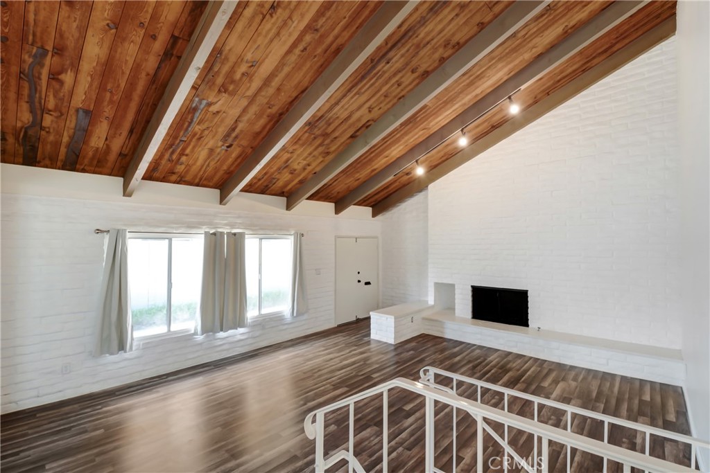 5060 Lakeview Avenue 27