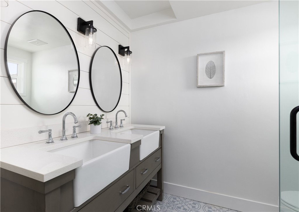 Village Estates North (VLEN) - Residential