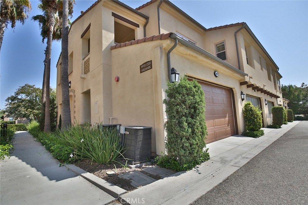 listing image 130720822496269247064