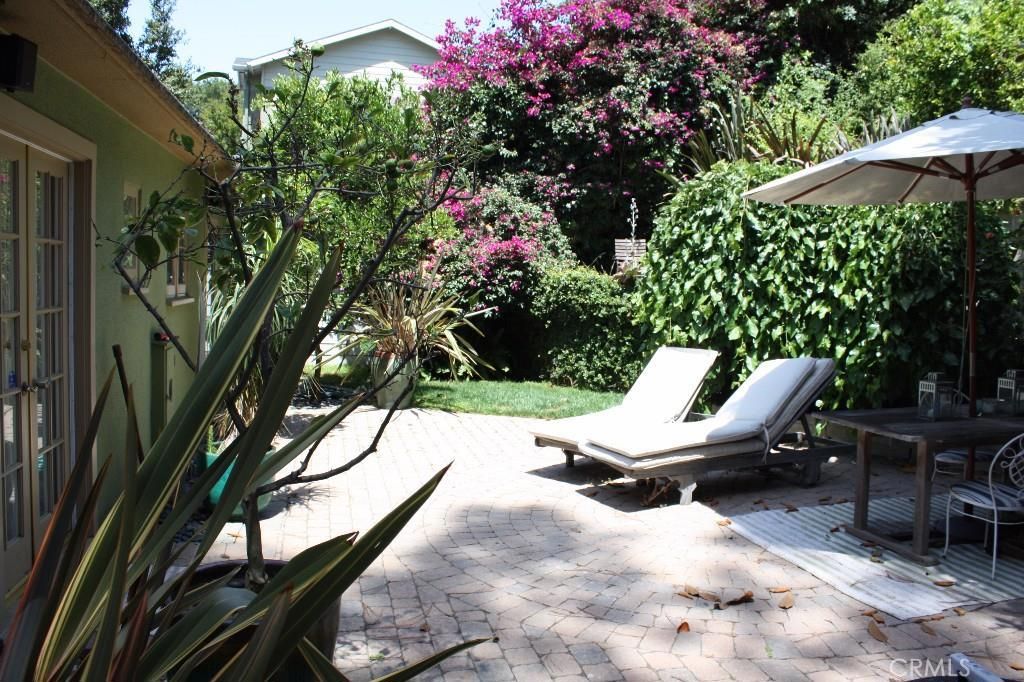 listing image 130726536487086204349