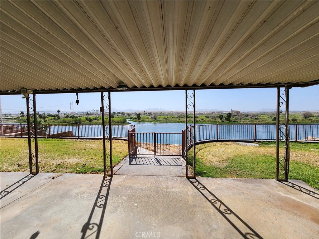 listing image 0