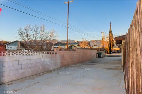 A home in Mojave