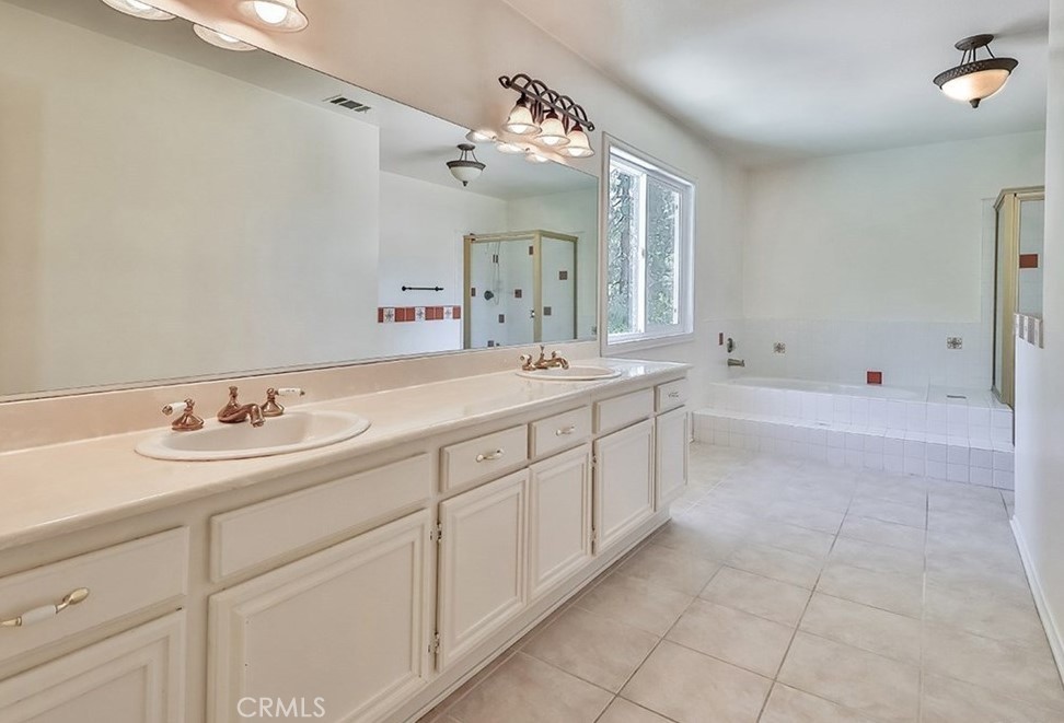 Oak View Ranch (876) - Residential Lease