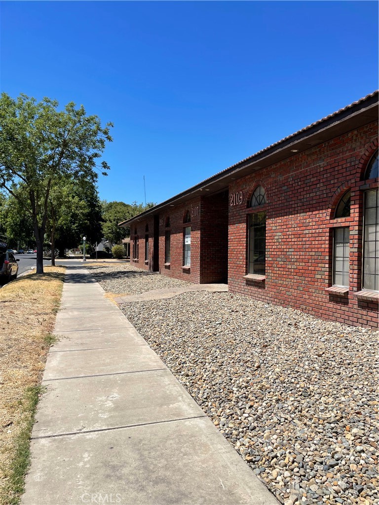 Move-in ready office space located within walking distance to downtown Merced, offering convenient access to restaurants, retail shops, and vibrant nightlife. Just a few blocks from the Superior Court of California, the Merced County Administration Building, attorney offices, the Merced Sheriffs Station, and the Merced Police Department making it an ideal location for legal, professional, or business operations. The space features two private offices, a reception area, a private bathroom, and dedicated parking behind the building. A fantastic opportunity for businesses seeking a convenient and professional setting in the heart of Merced.
