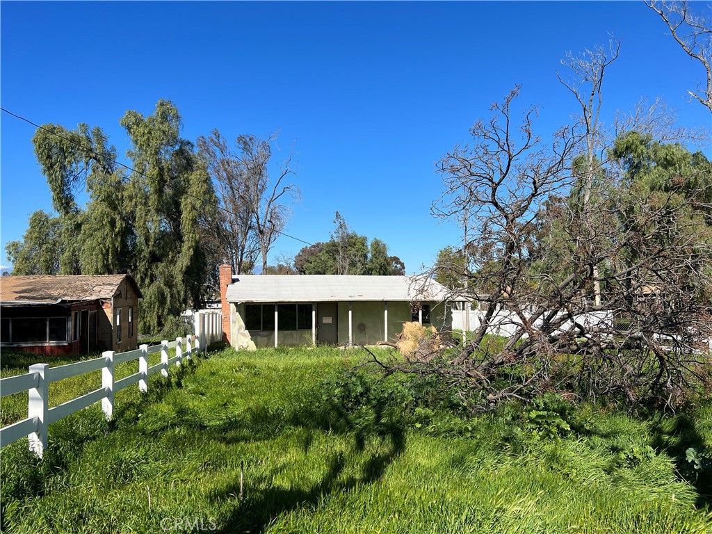 listing image 130724306014551579713