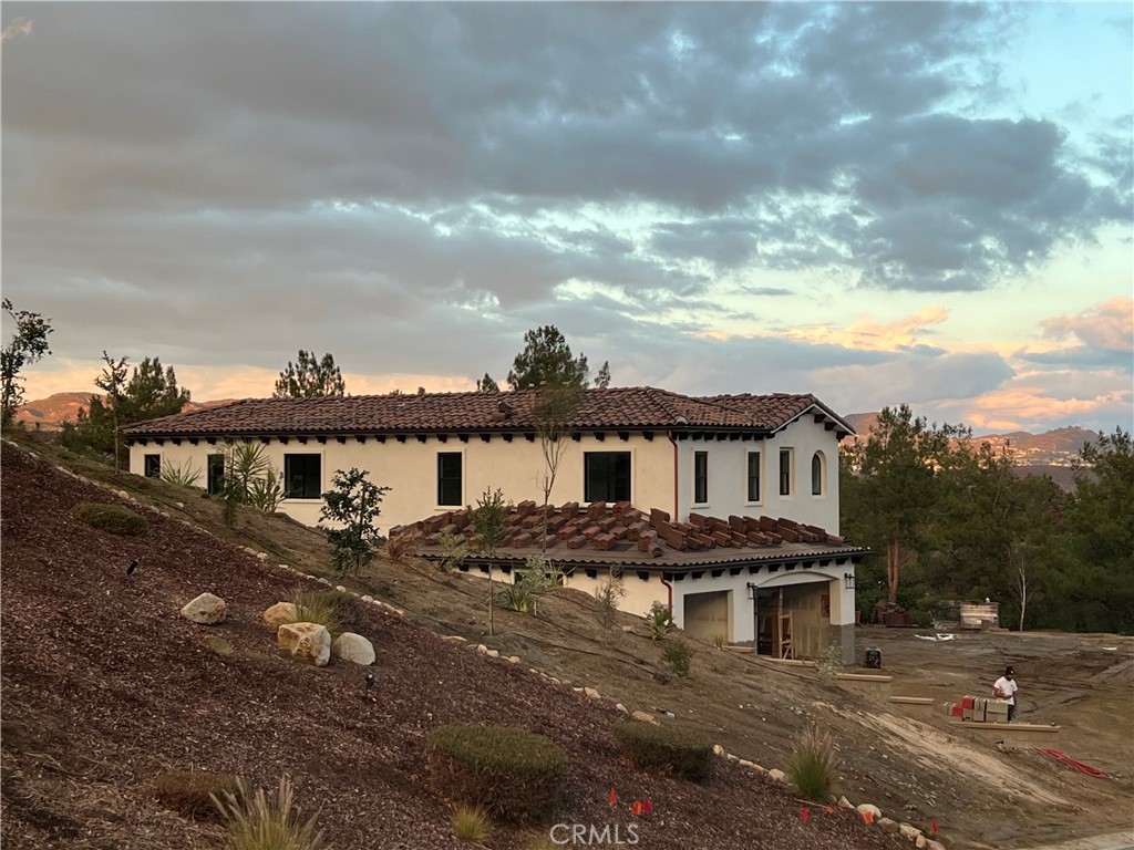 22176 Twin Oaks Court