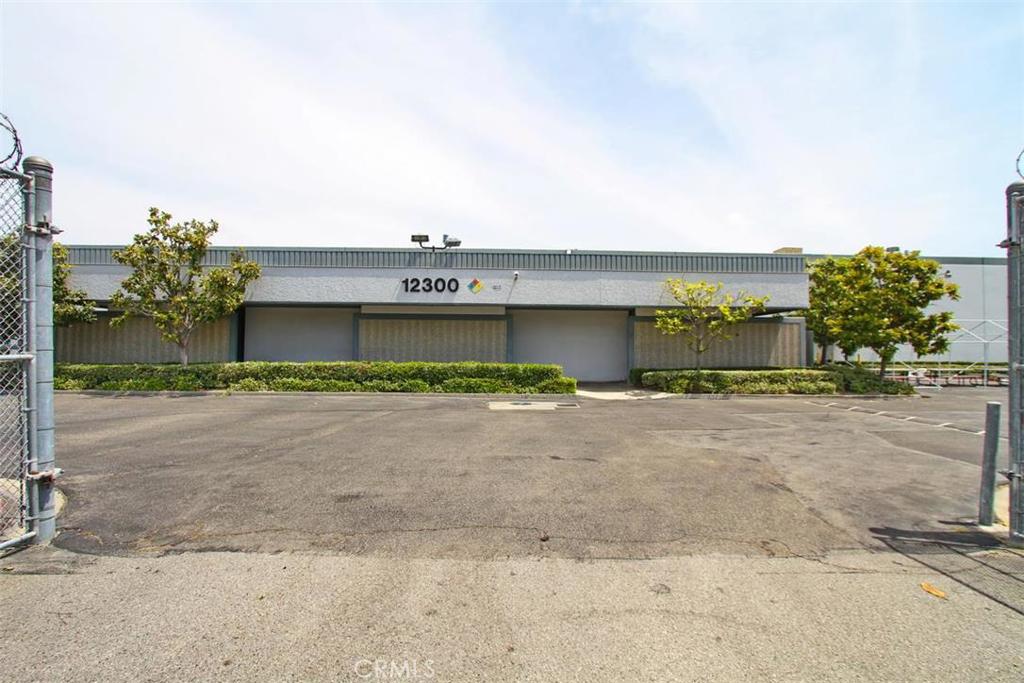 FOR SALE: 53,802SF Commerical Building for Light-Industrial Use and includes 5,400SF of Office Space, all on a 3.64 Acres Lot (All Updated Appraiser Info). Built in 1979. Currently Morning Sun Shirt Company occupies this property. Approximately 108 free parking spaces available. Buyer to verify all property information, including square footage of property and lot for themselves. The property is Owner/Seller-Occupant. No rent rolls available. Expenses information is being preparedy by Seller and only given out after tour of property.