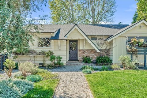 22934 oxnard Street Woodland Hills CA 91367