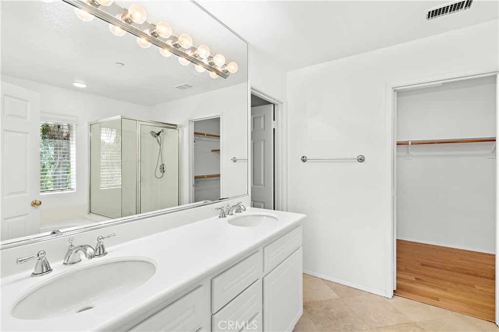 Promenade (PROM) - Residential Lease