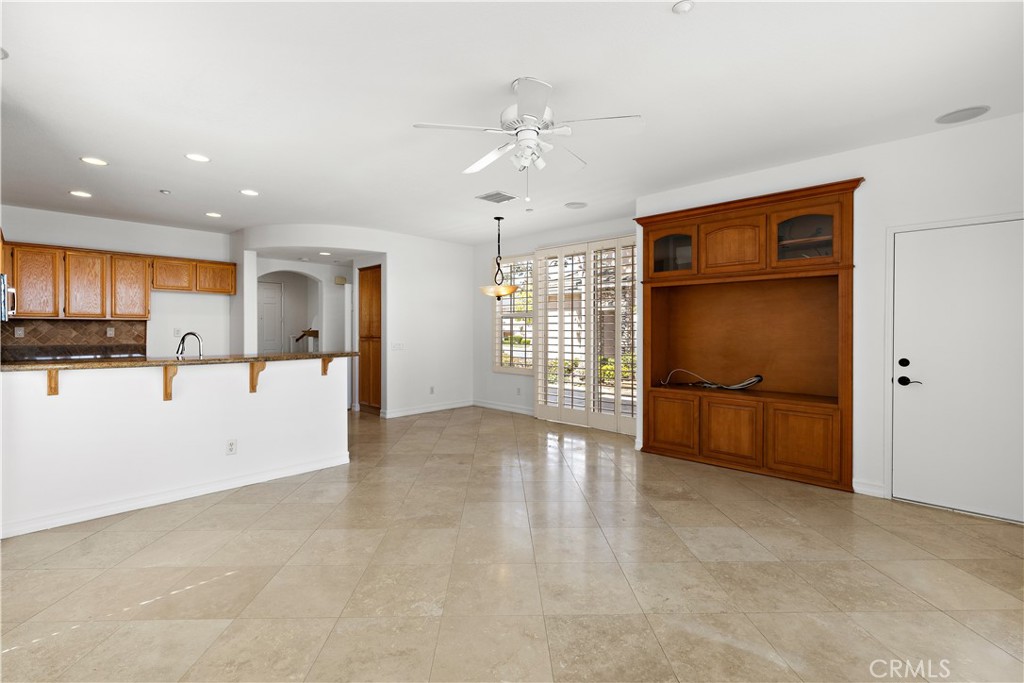 Promenade (PROM) - Residential Lease