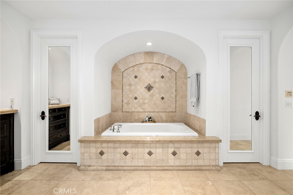 La Cima (LACM) - Residential