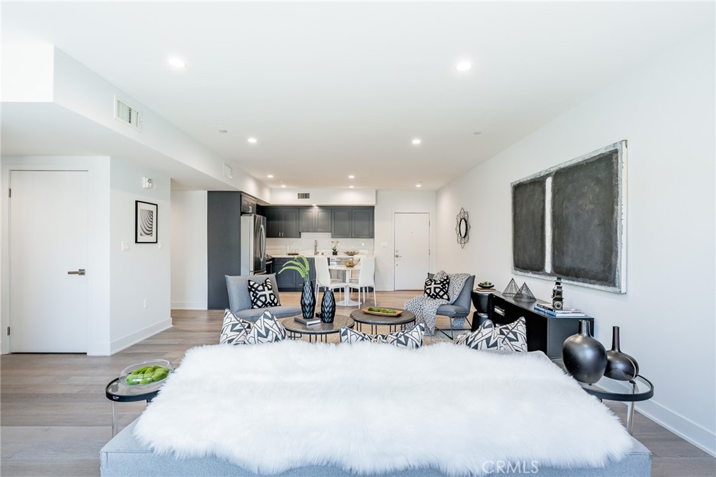 137 S Wilson Avenue 110
