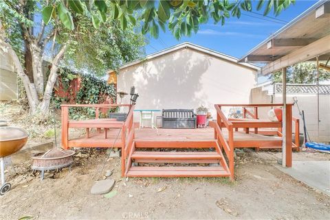 A home in La Mirada