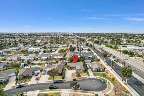 A home in La Mirada