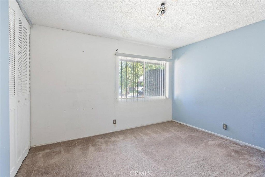 listing image 207