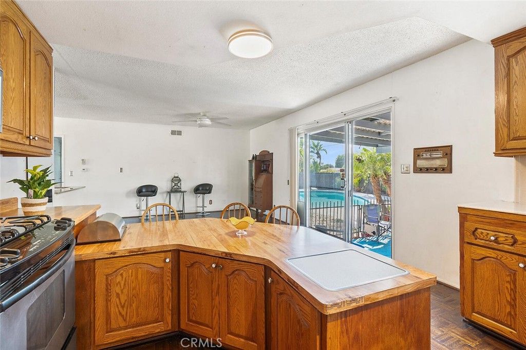 listing image 123