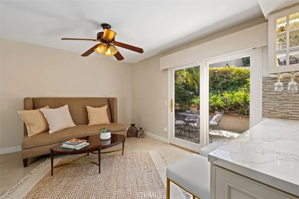 Irvine, California 92612, United States, 3 Bedrooms Bedrooms, ,3 BathroomsBathrooms,Residential,Active,106827