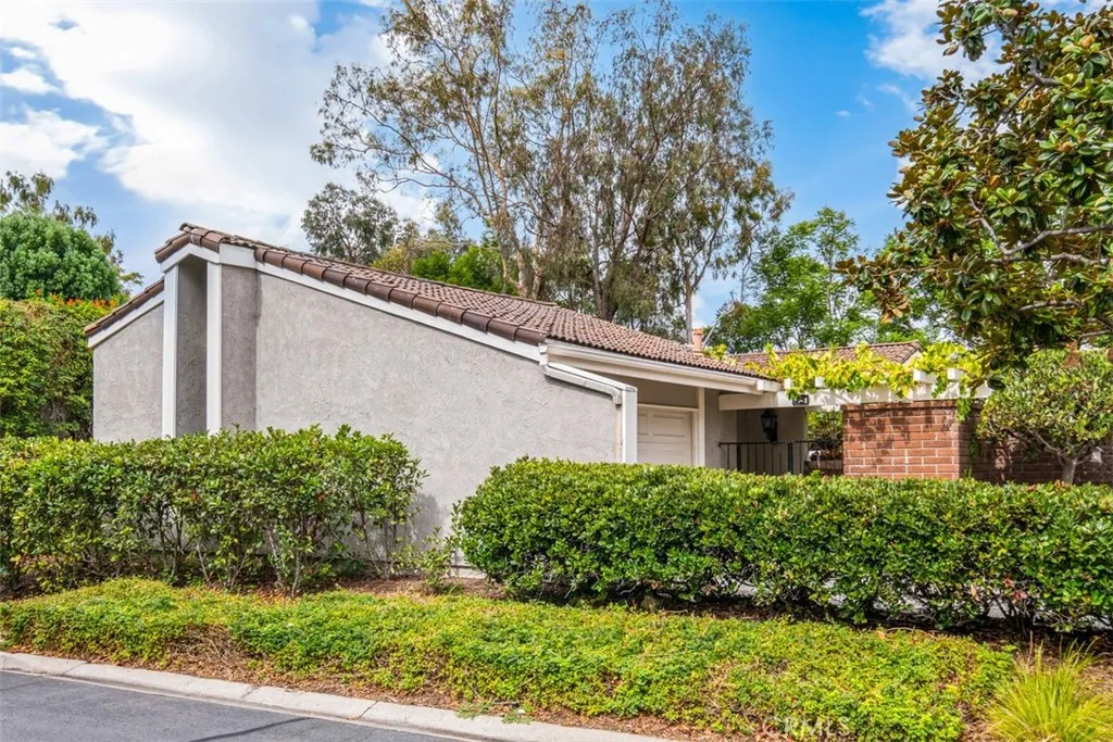 Irvine, California 92612, United States, 3 Bedrooms Bedrooms, ,3 BathroomsBathrooms,Residential,Active,106827