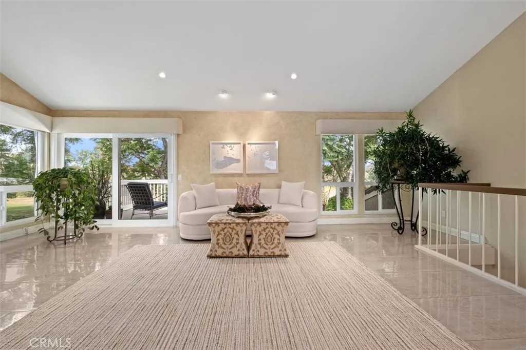 Irvine, California 92612, United States, 3 Bedrooms Bedrooms, ,3 BathroomsBathrooms,Residential,Active,106827