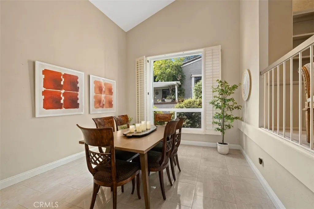 Irvine, California 92612, United States, 3 Bedrooms Bedrooms, ,3 BathroomsBathrooms,Residential,Active,106827