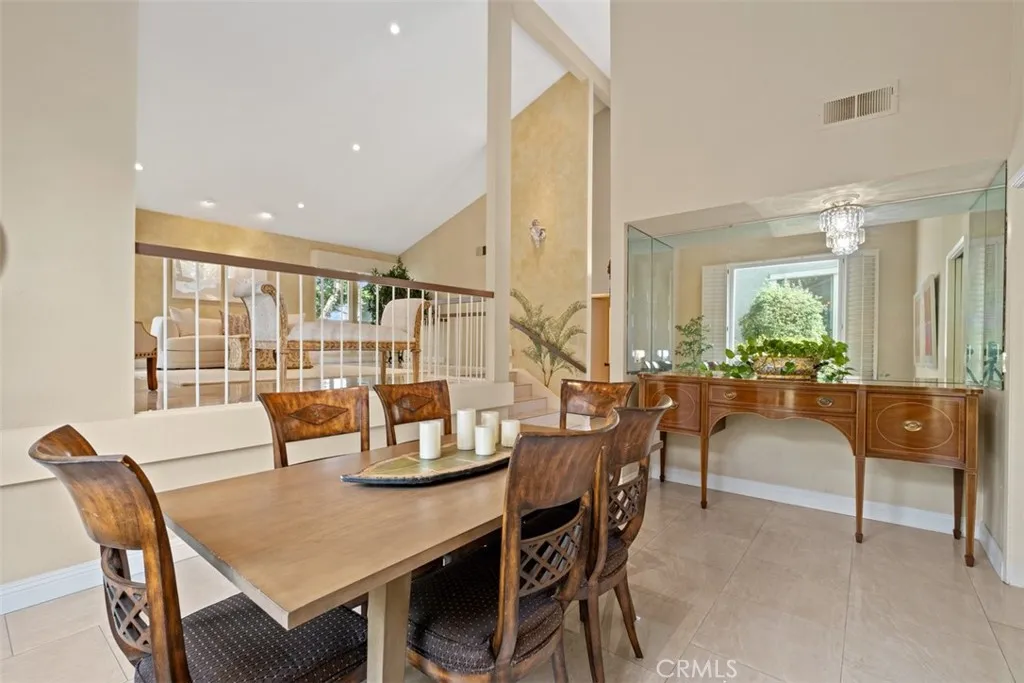 Irvine, California 92612, United States, 3 Bedrooms Bedrooms, ,3 BathroomsBathrooms,Residential,Active,106827