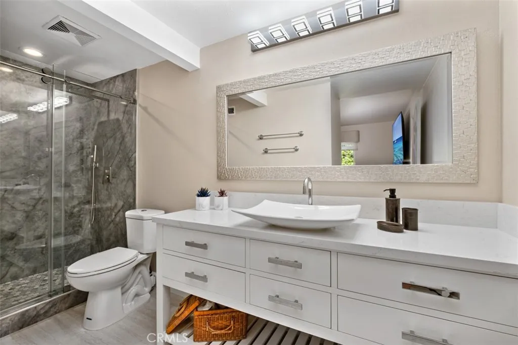 Irvine, California 92612, United States, 3 Bedrooms Bedrooms, ,3 BathroomsBathrooms,Residential,Active,106827