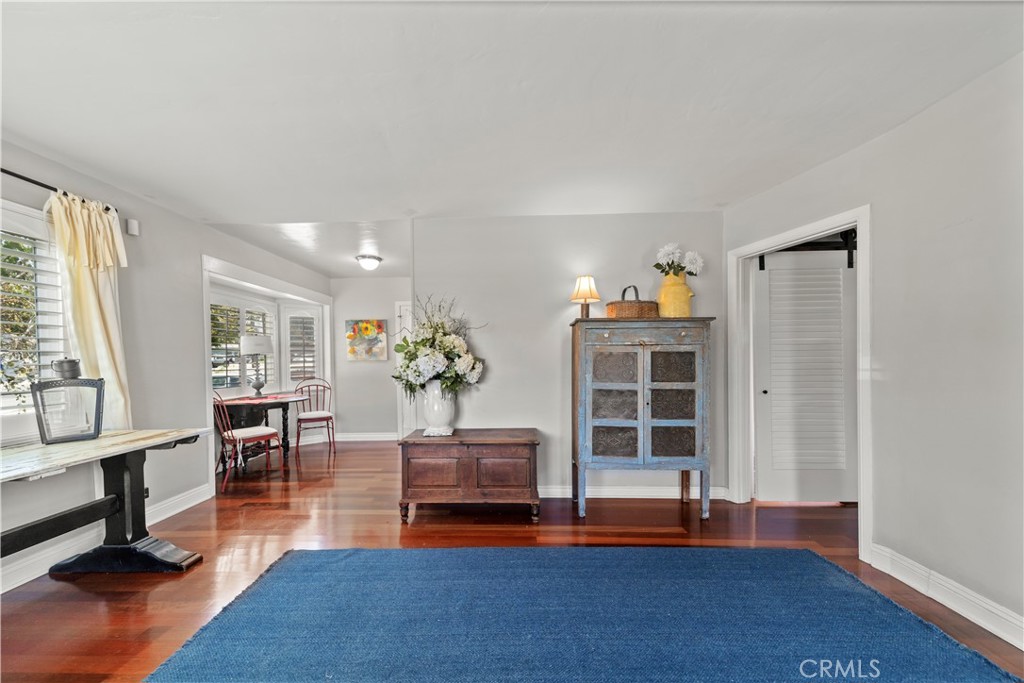 Photo 8 of 31 of 830 W Foothill Boulevard house