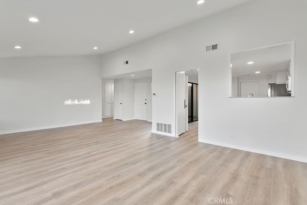 Monarch Summit I - Residential Lease