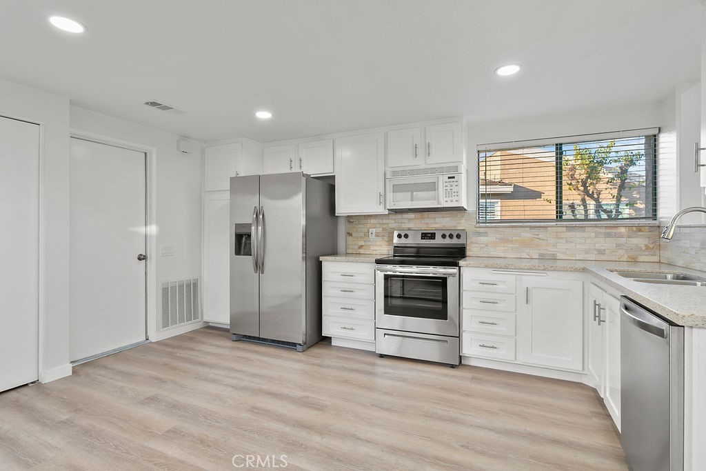 Monarch Summit I - Residential Lease