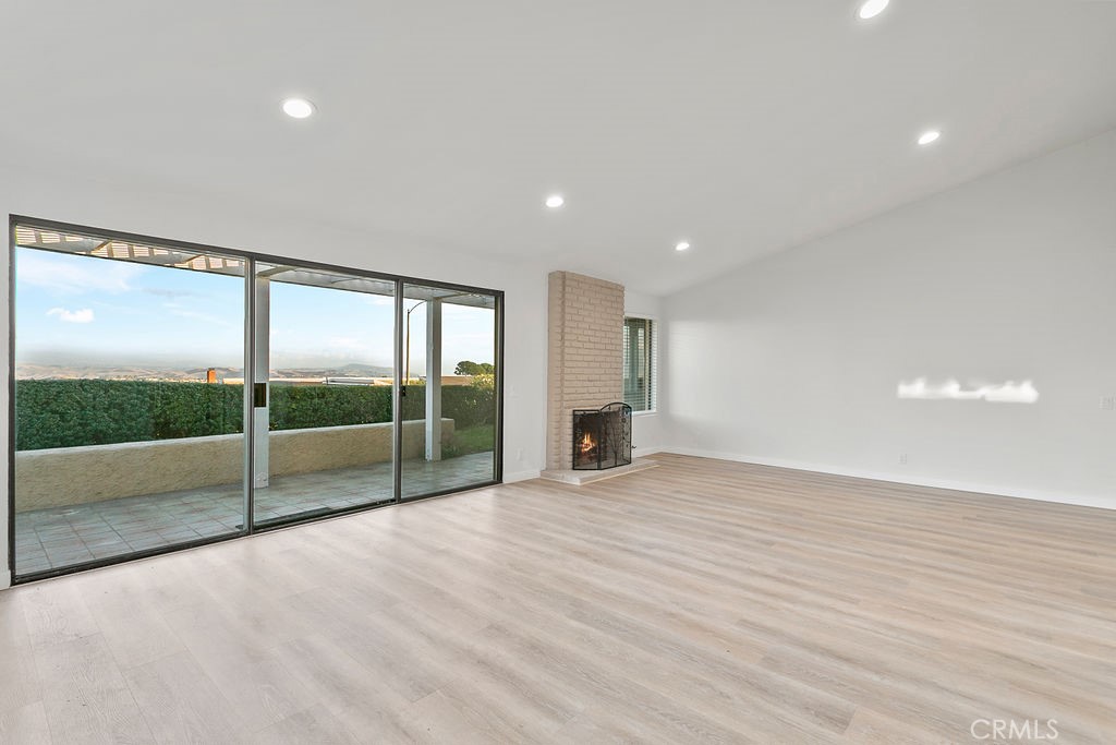 Monarch Summit I - Residential Lease