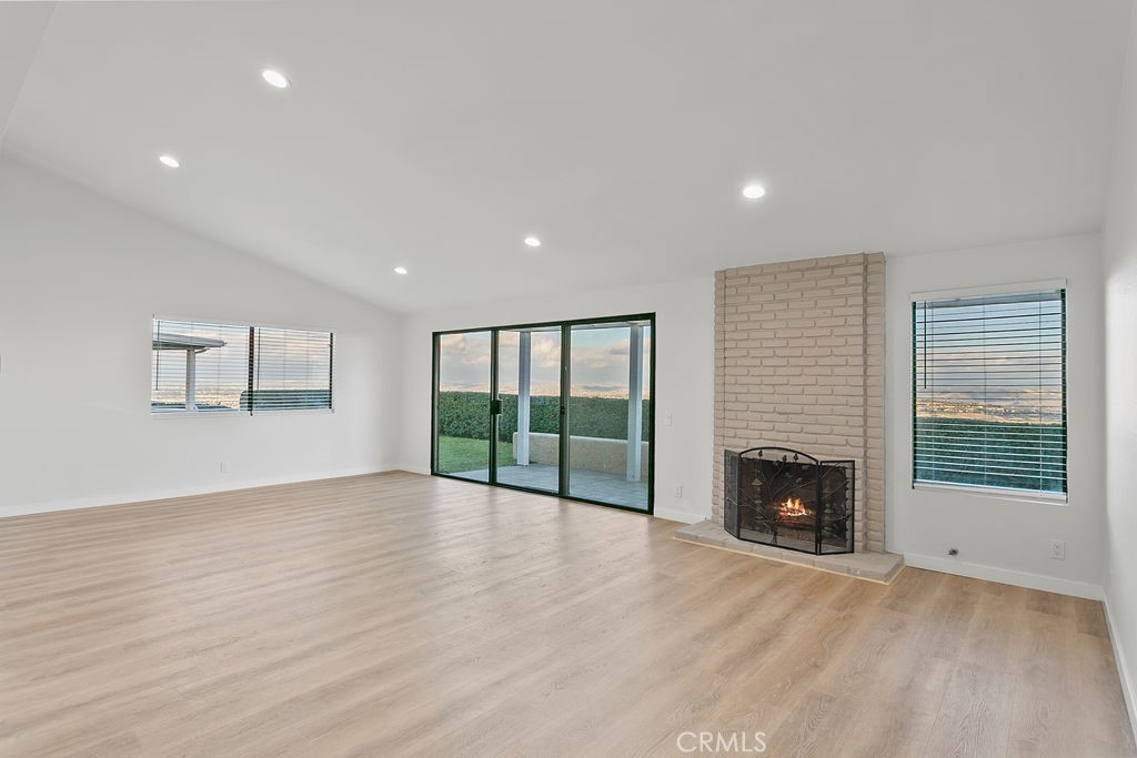 Monarch Summit I - Residential Lease