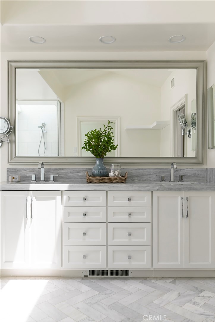 Lido Island (LIDO) - Residential