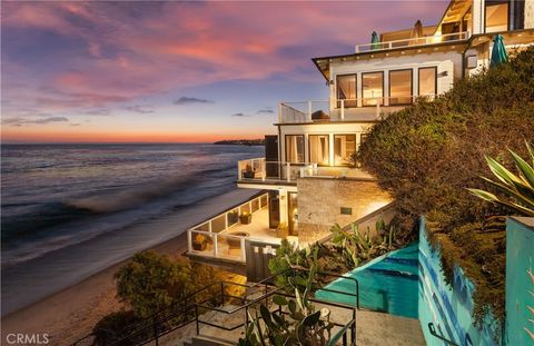 Photo of 160 Saint Anns Drive #B,C, Laguna Beach, CA 92651 (MLS # OC22179899)