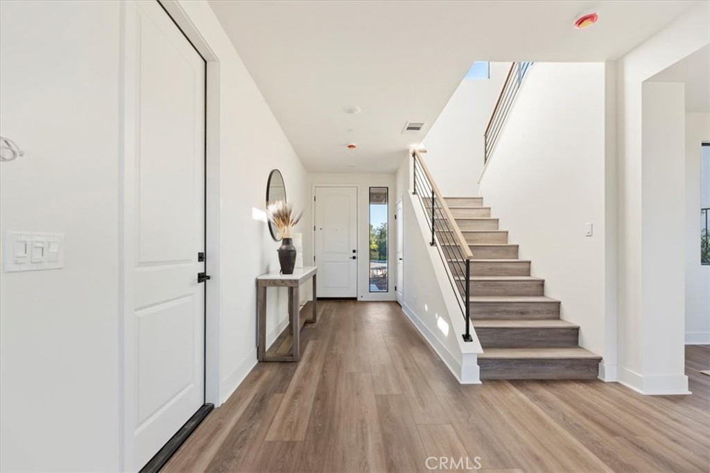 Properties 4 939 N STALEY Lane