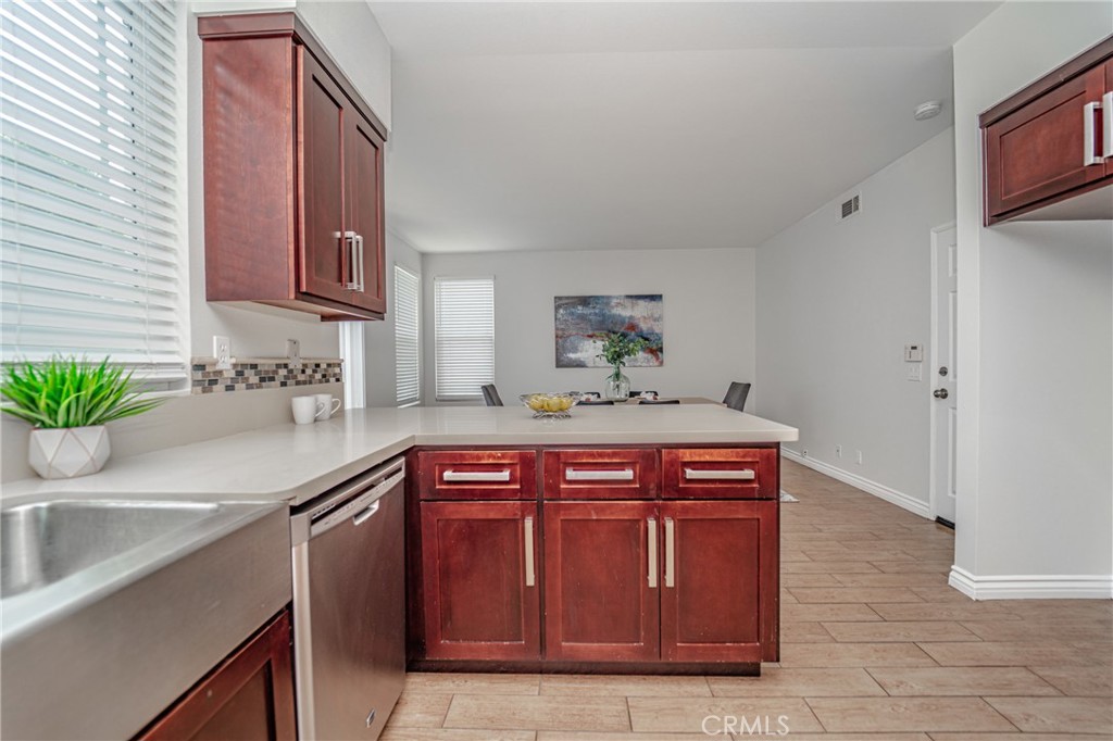Photo 11 of 33 of 1235 E 216th Street house