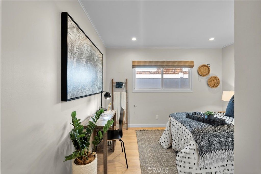 listing image 130722827146469351621