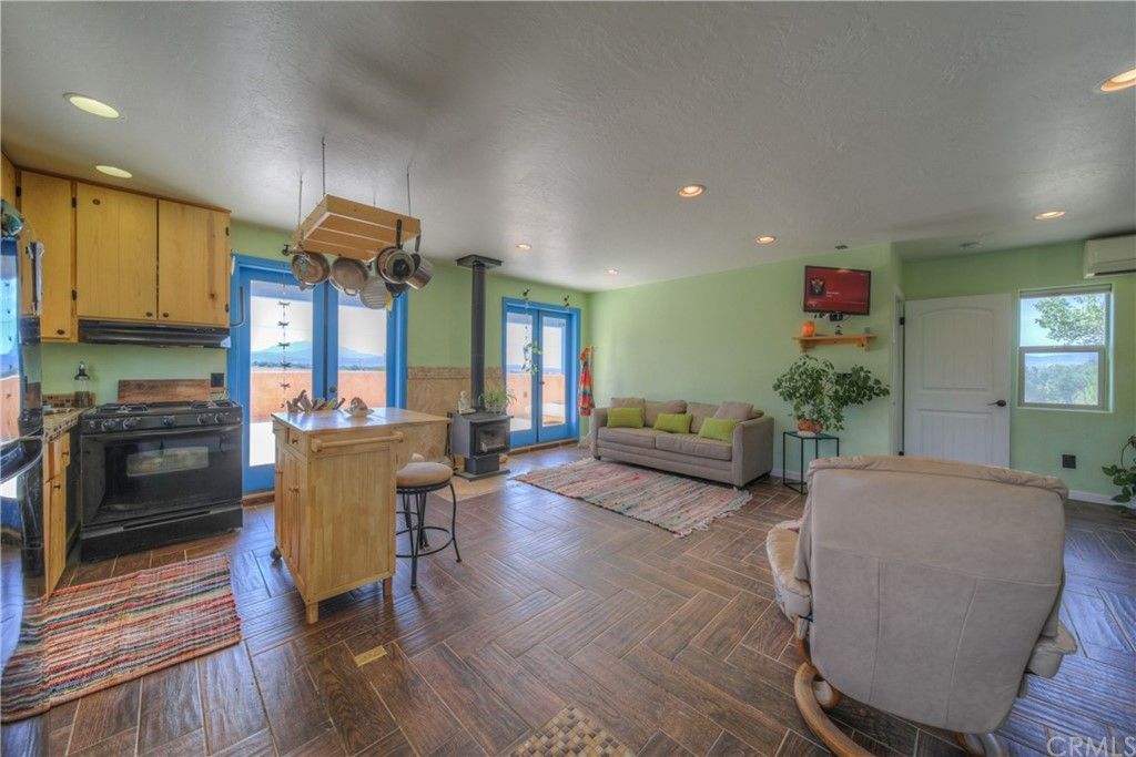 listing image 130729410982728306423